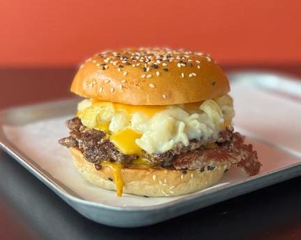 Messy Mac n Cheese Smash Burger - NEW